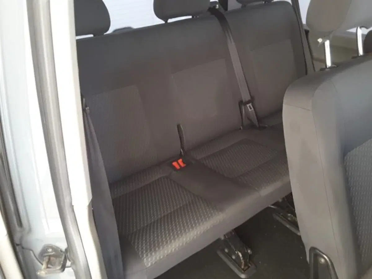 Volkswagen Veicoli Commerciali Caravelle Furgone usata a Firenze (8)
