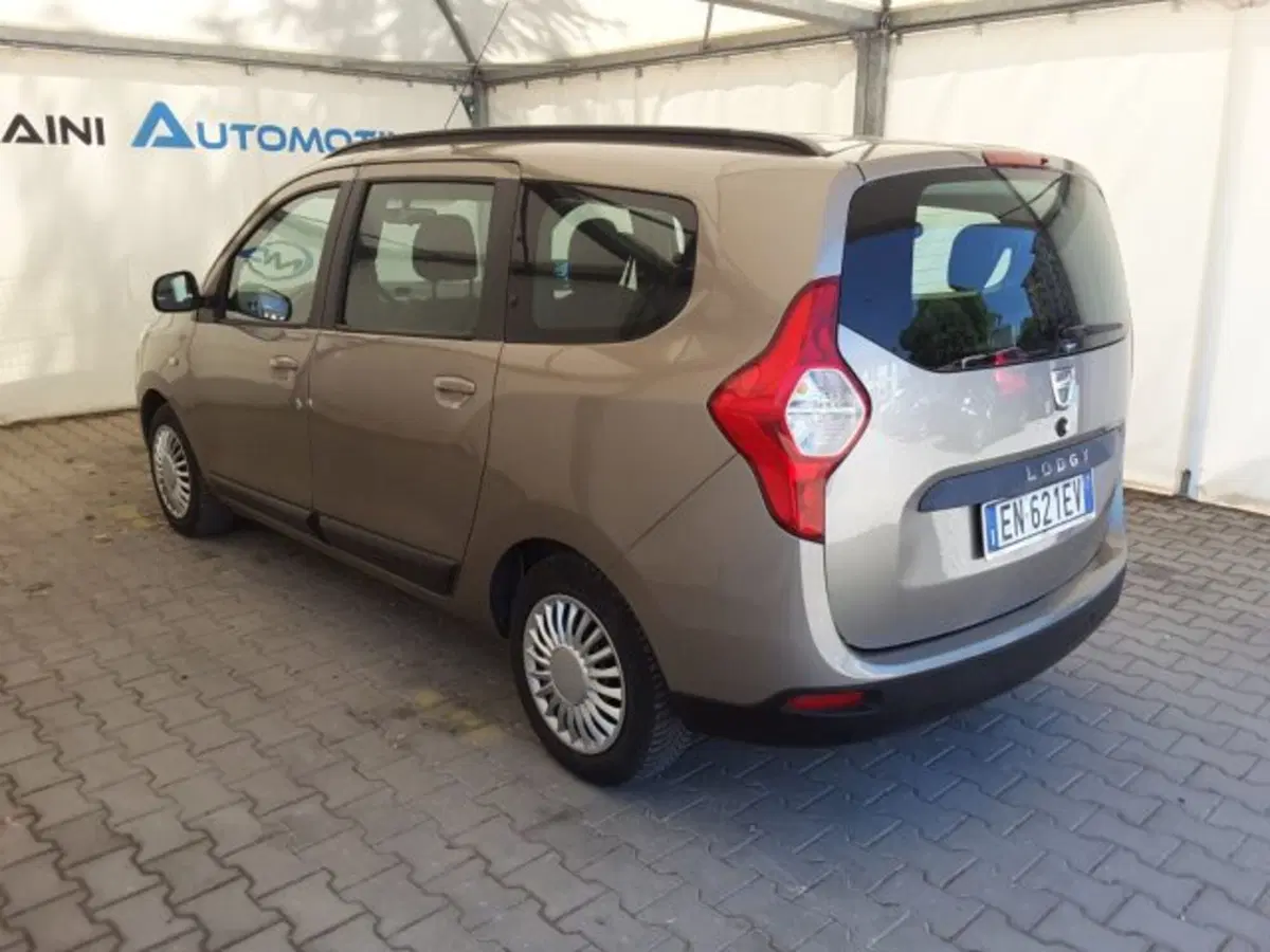 Dacia Lodgy usata a Firenze (11)