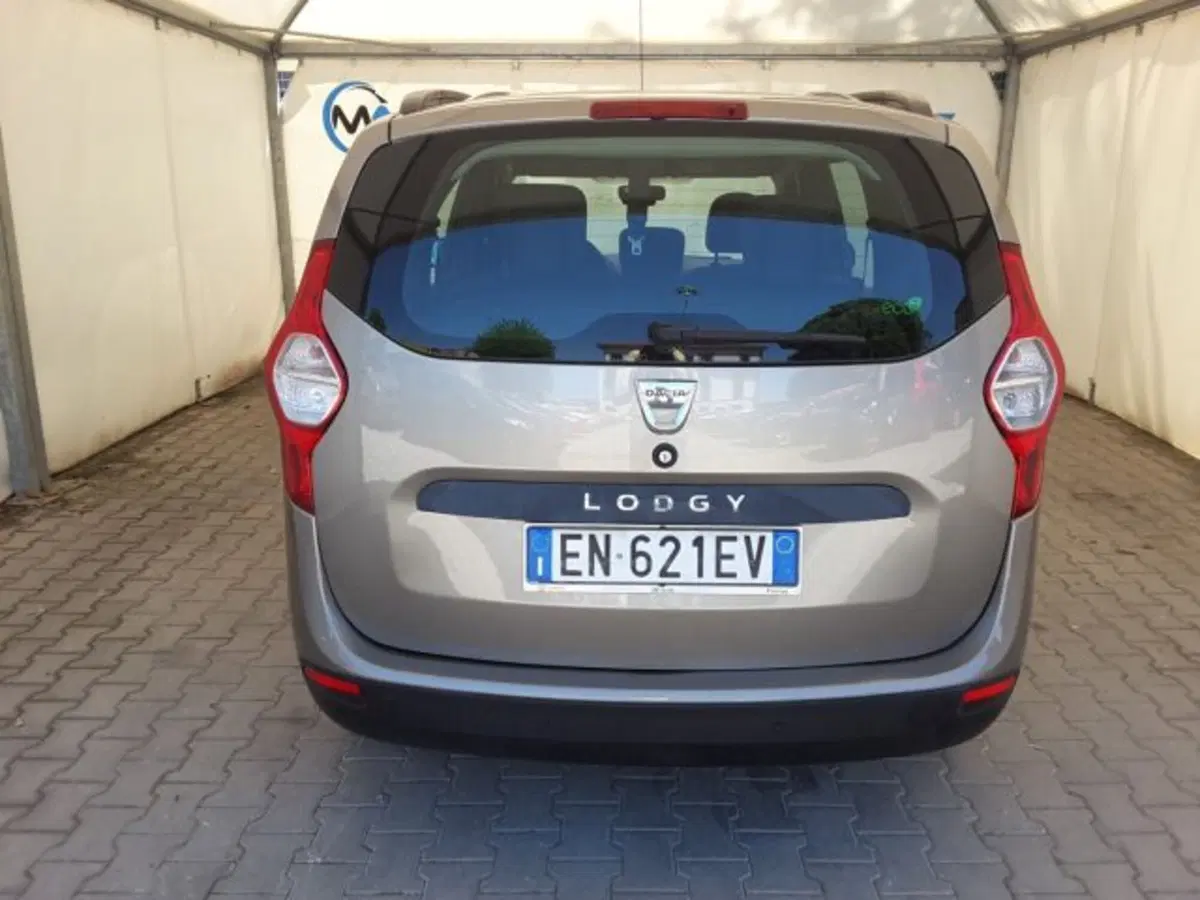 Dacia Lodgy usata a Firenze (12)