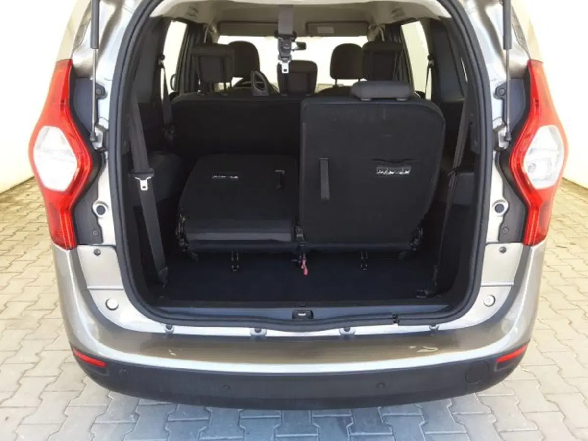 Dacia Lodgy usata a Firenze (15)
