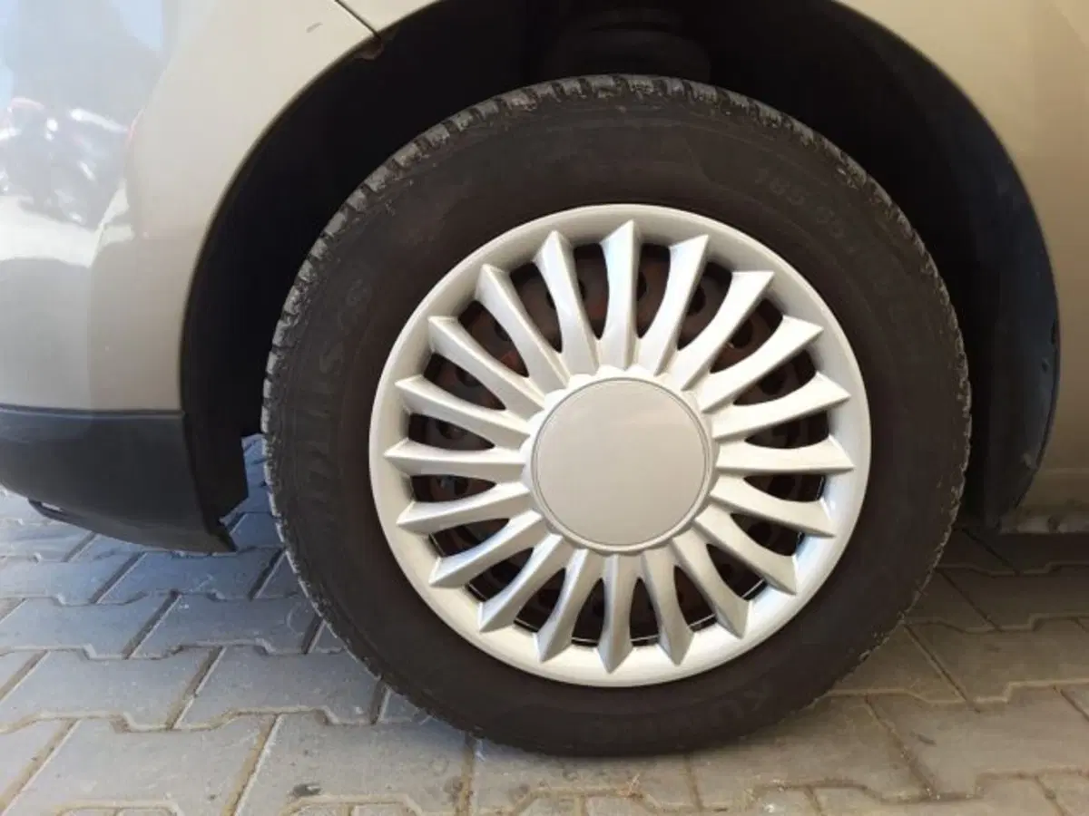 Dacia Lodgy usata a Firenze (4)