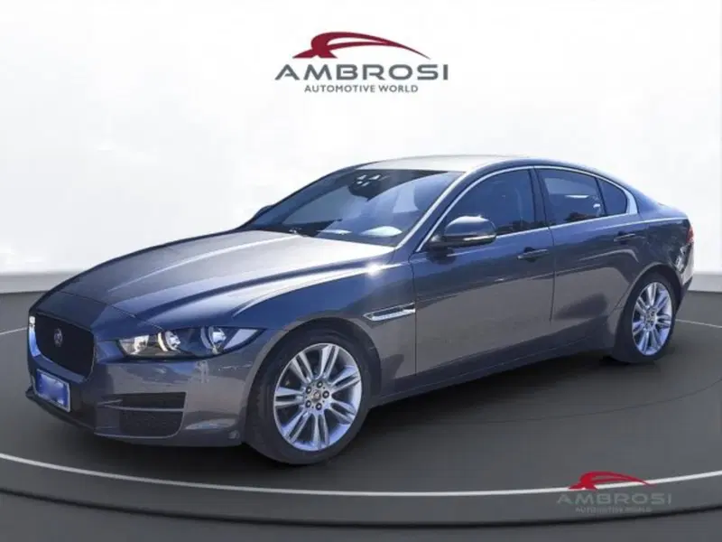 Jaguar XE usata a Perugia