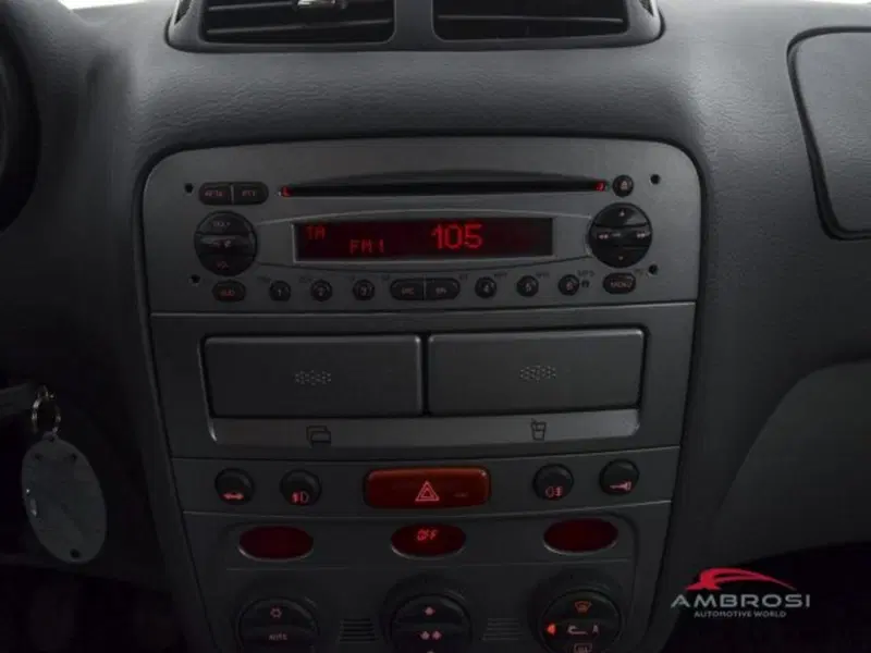 Alfa Romeo GT usata a Perugia (14)