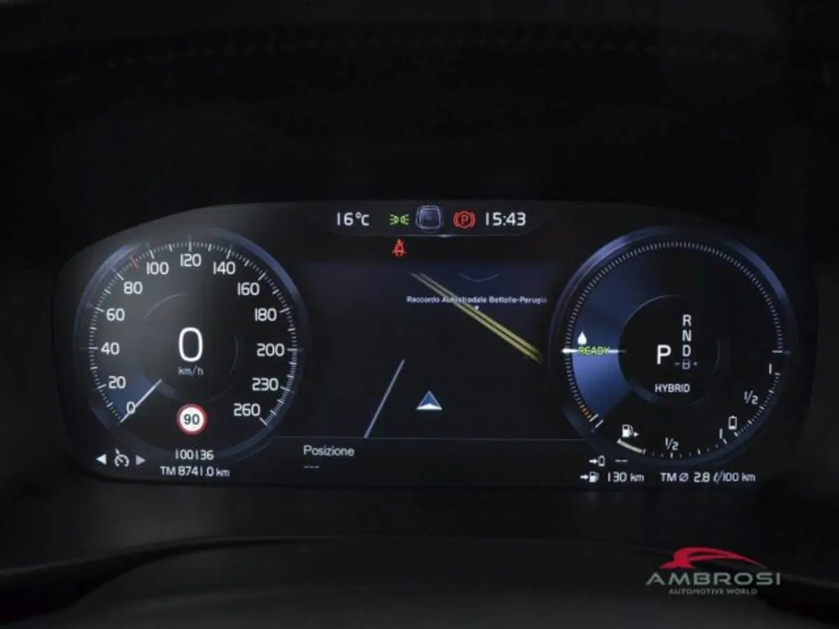 Volvo XC40 usata a Perugia (13)
