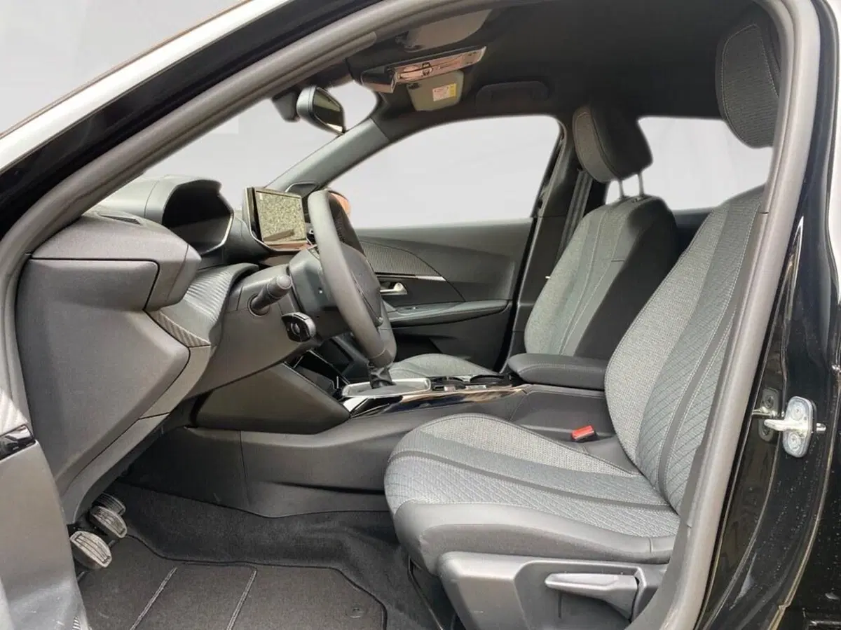 Peugeot 2008 nuova a Torino (7)