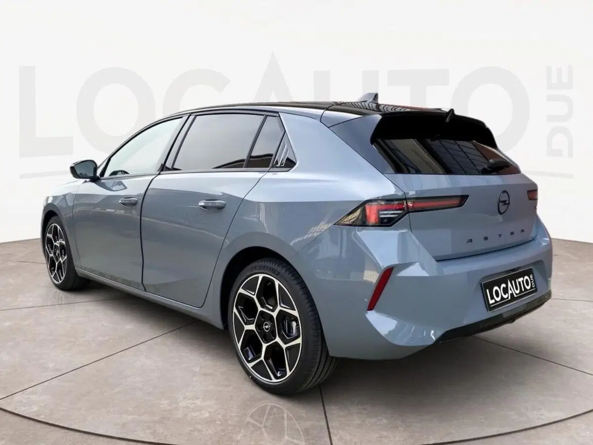 Opel Astra nuova a Torino (5)