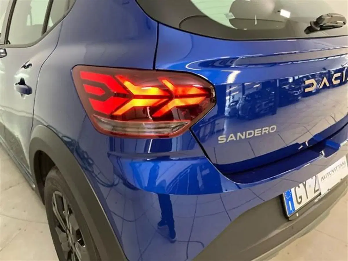 Dacia Sandero Stepway usata a Como (8)