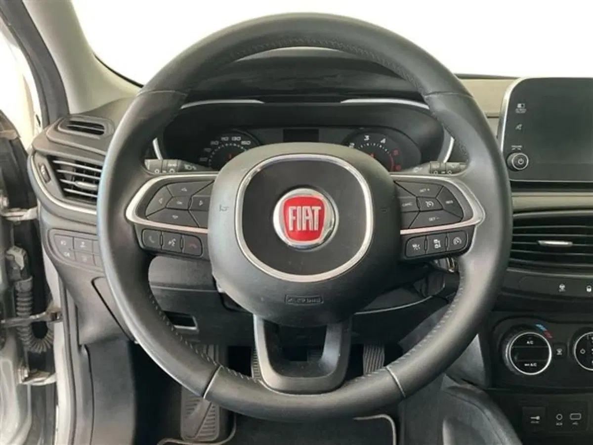 Fiat Tipo Station Wagon usata a Como (16)