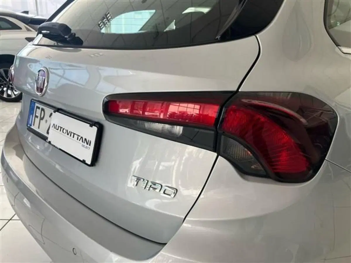 Fiat Tipo Station Wagon usata a Como (7)