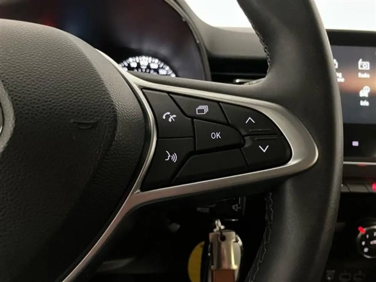 Renault Clio usata a Como (17)