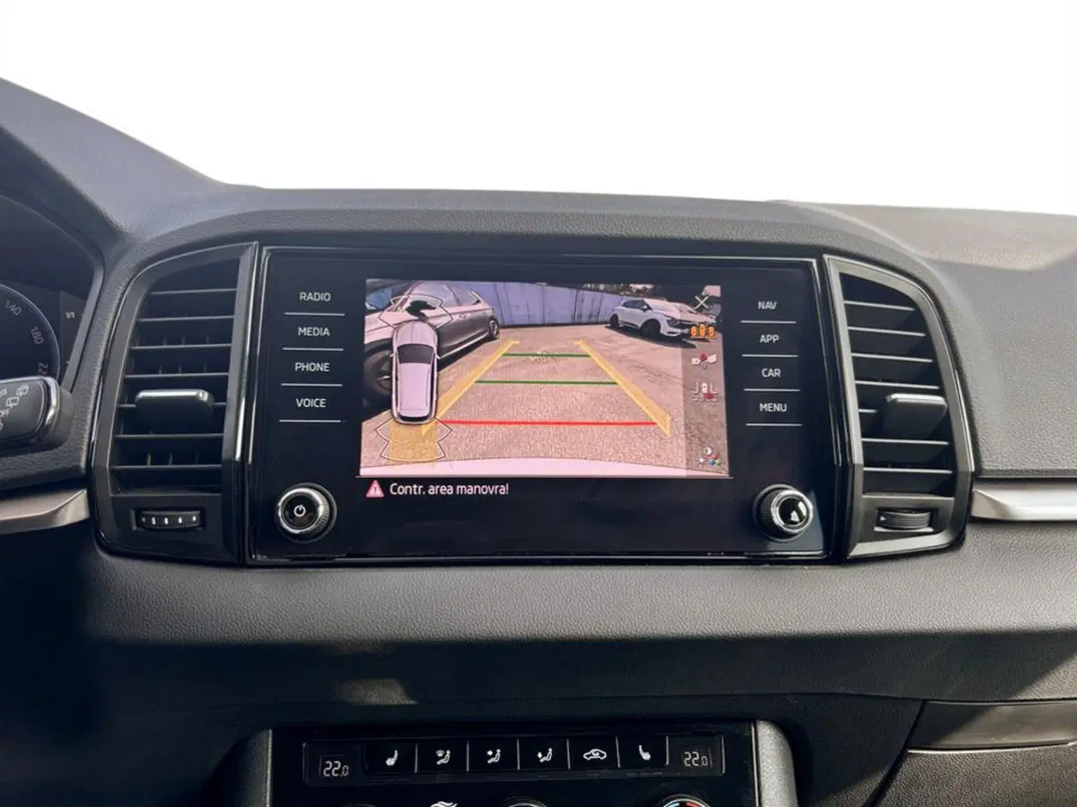 Skoda Karoq usata a Piacenza (11)