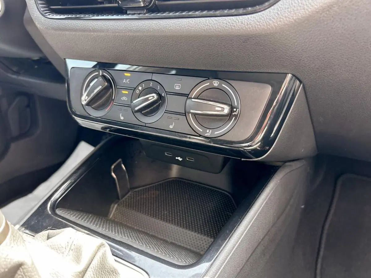 Skoda Fabia usata a Piacenza (13)