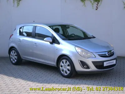 Opel Corsa 1.2 5 porte Elective del 2011 usata a Cologno Monzese