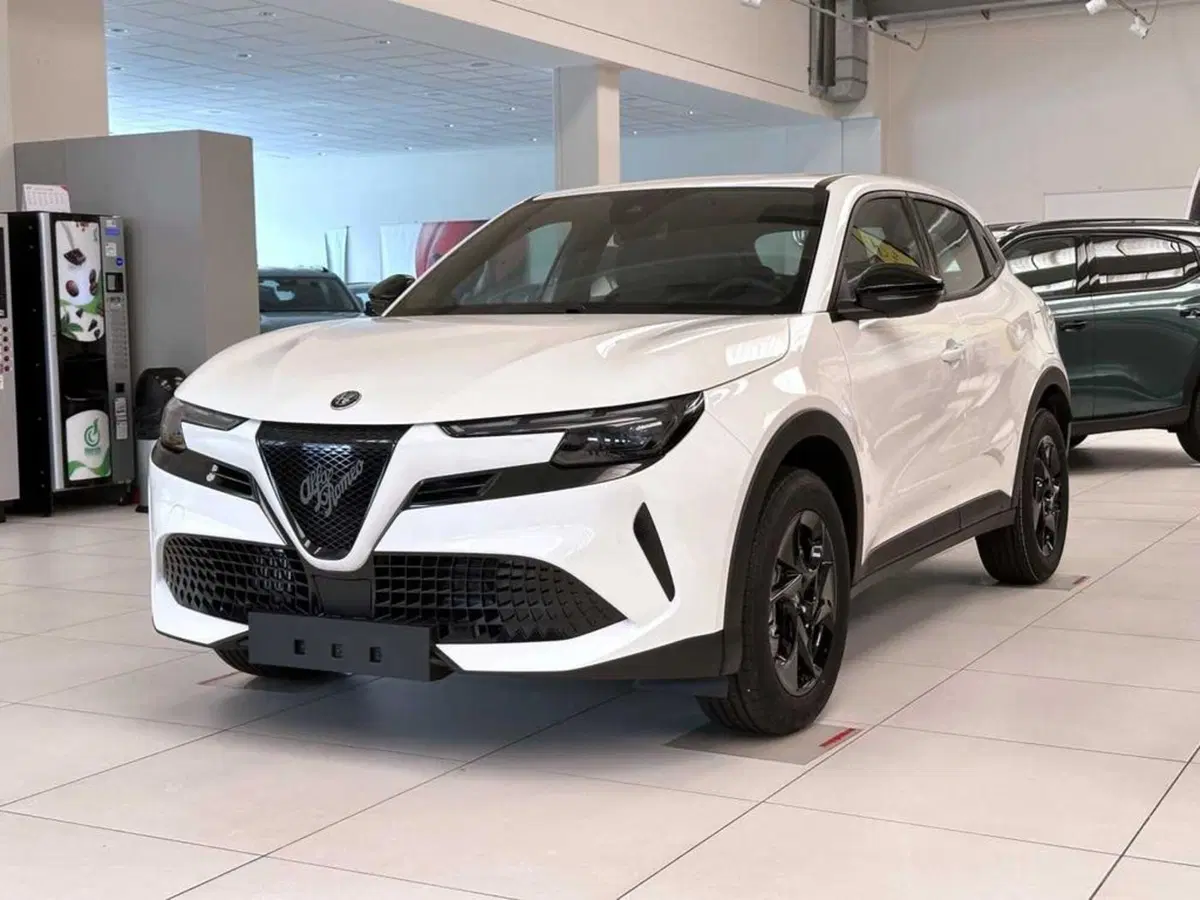 Alfa Romeo Junior nuova a Sondrio