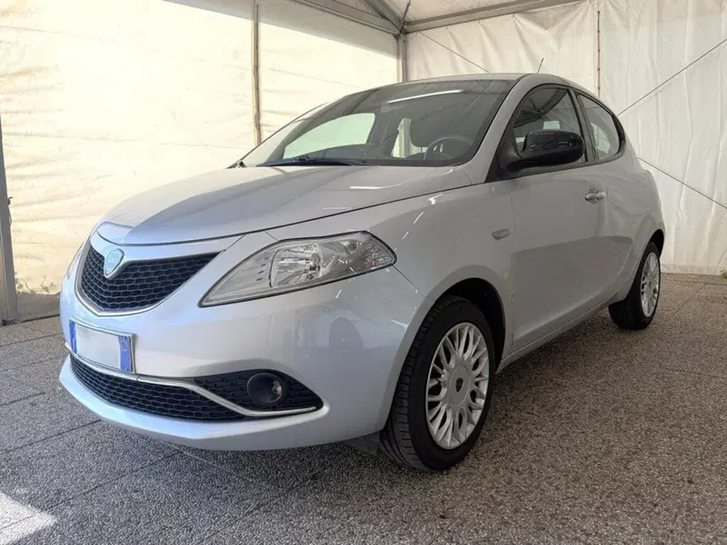 Lancia Ypsilon usata a Monza e Brianza