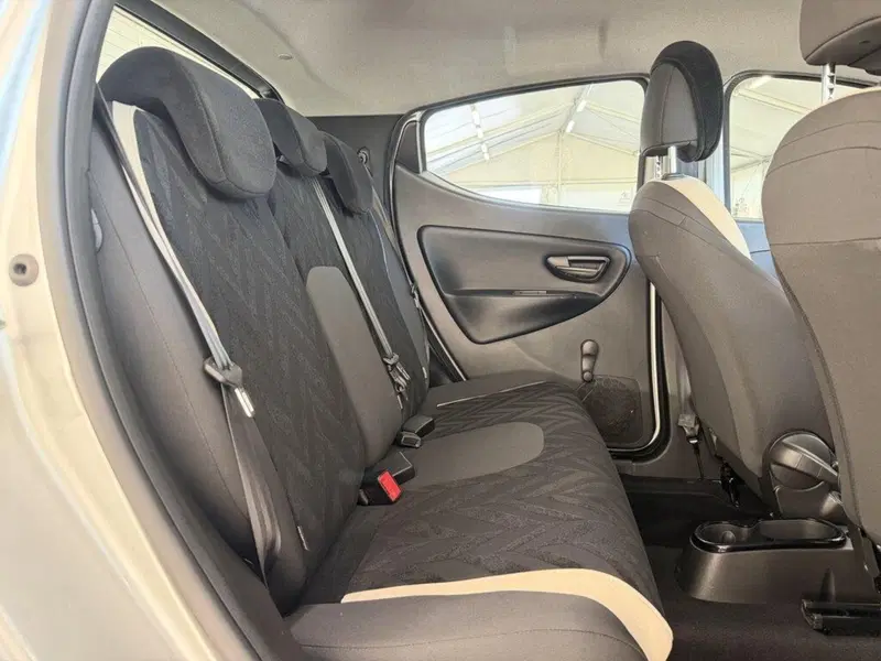 Lancia Ypsilon usata a Monza e Brianza (10)