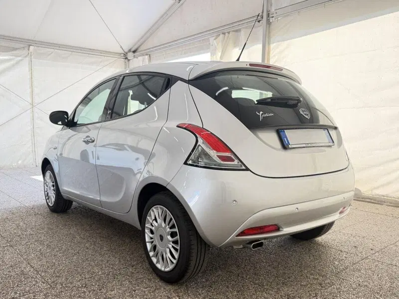 Lancia Ypsilon usata a Monza e Brianza (4)