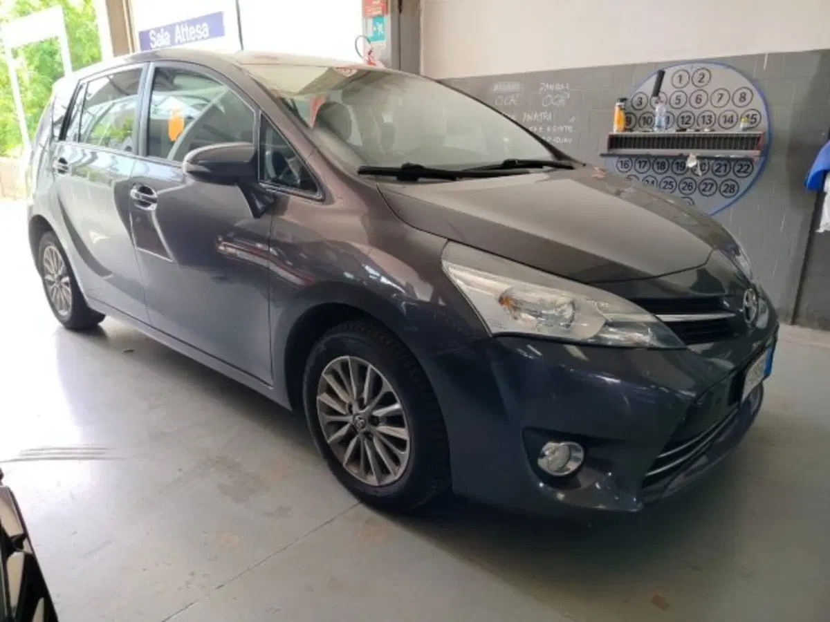 Toyota Verso usata a Forlì-Cesena (4)