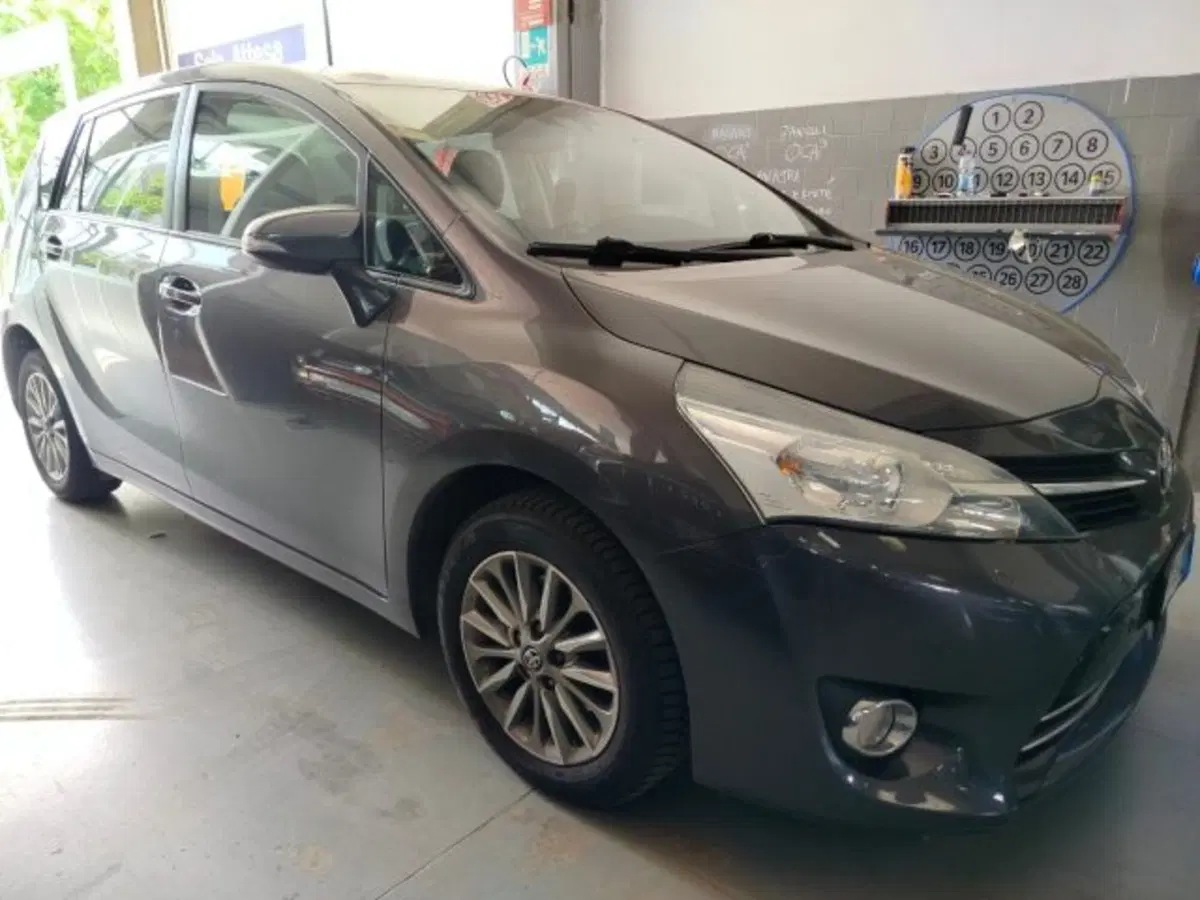 Toyota Verso usata a Forlì-Cesena (8)