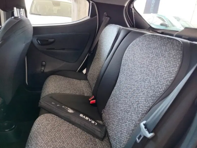 Lancia Ypsilon usata a Forlì-Cesena (15)