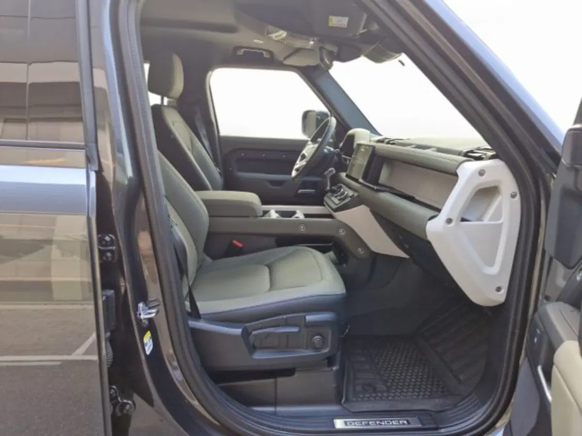 Land Rover Defender usata a Modena (3)