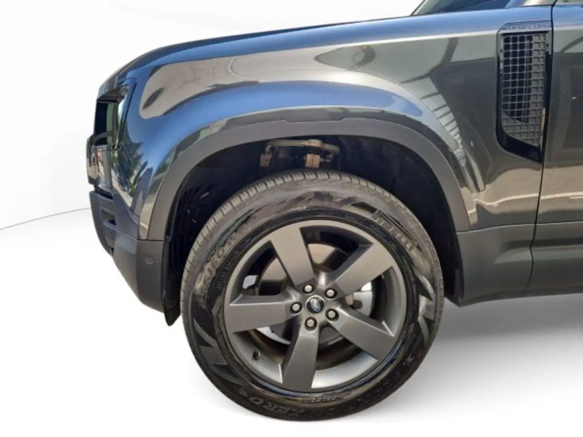 Land Rover Defender usata a Modena (9)