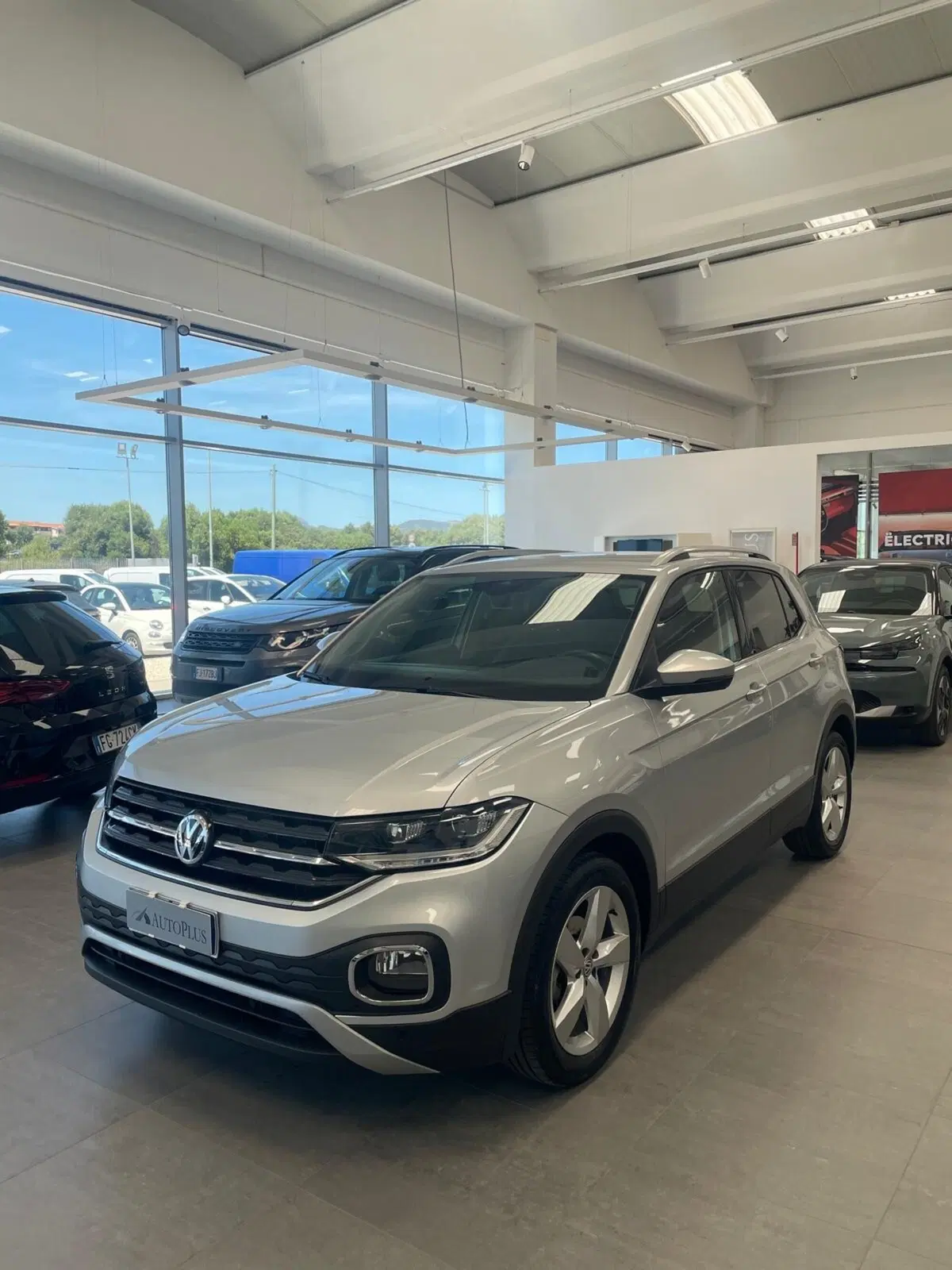 Volkswagen T-Cross usata a Sassari (10)