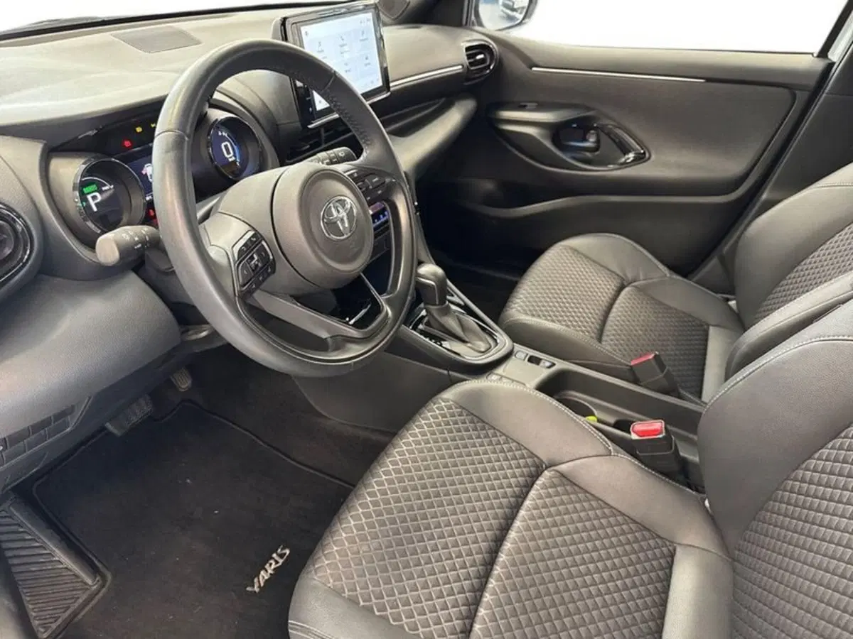 Toyota Yaris usata a Prato (10)