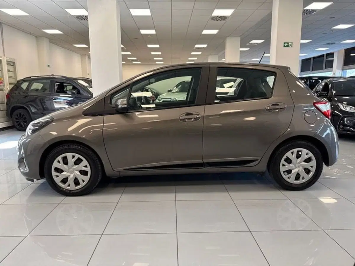 Toyota Yaris usata a Prato (3)