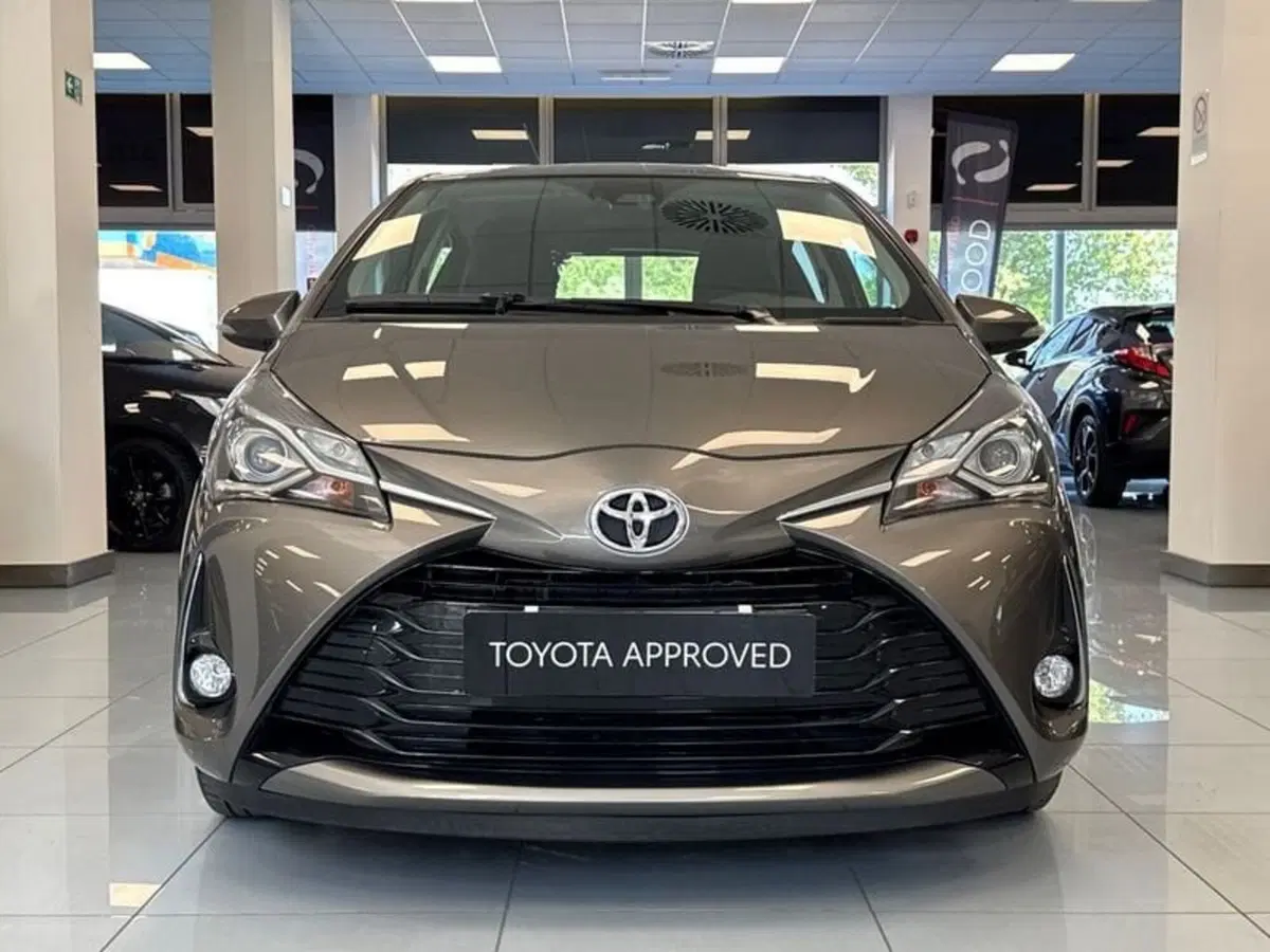 Toyota Yaris usata a Prato (4)