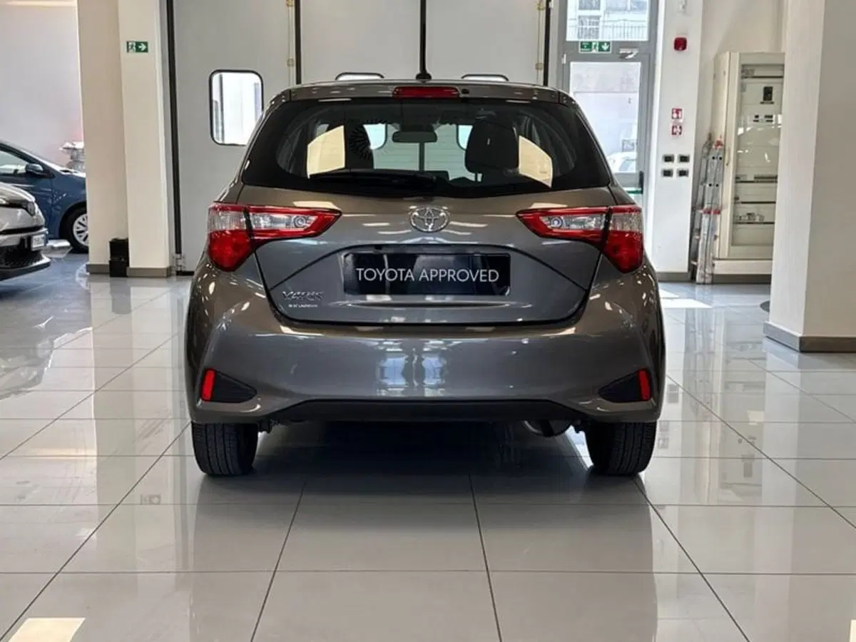 Toyota Yaris usata a Prato (7)