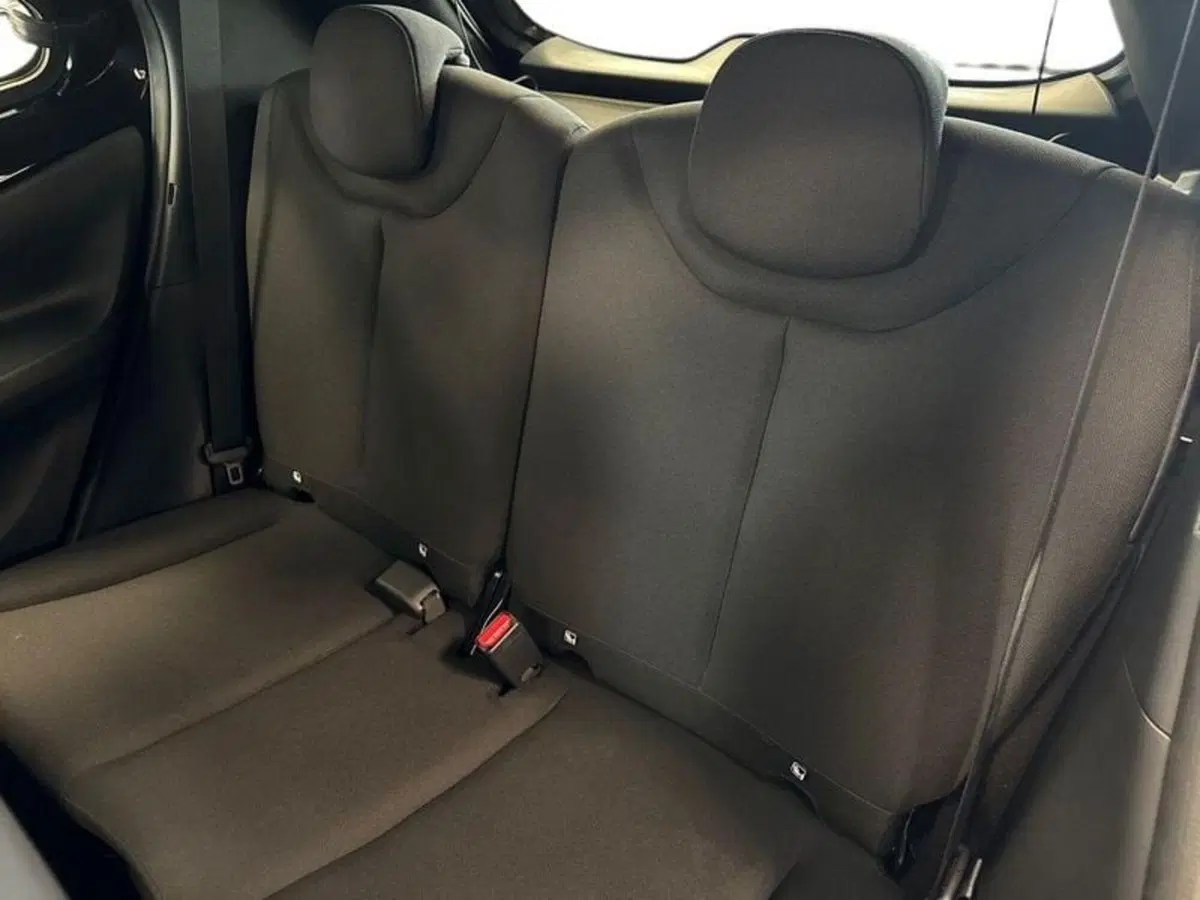 Toyota Aygo X usata a Prato (17)