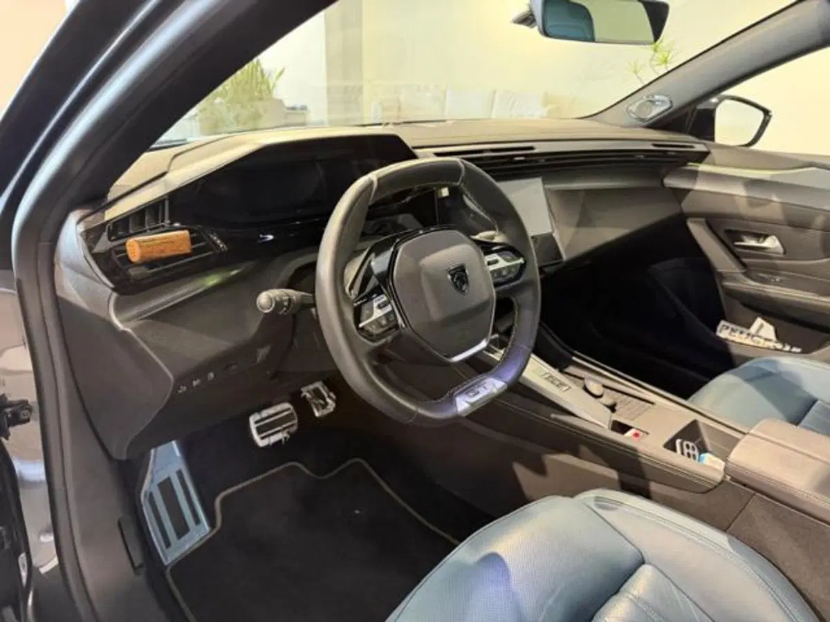 Peugeot 408 usata a Salerno (10)