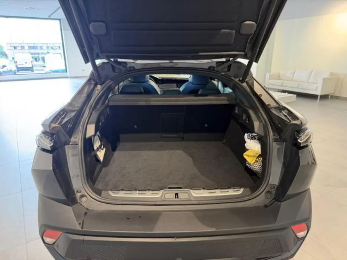 Peugeot 408 usata a Salerno (20)