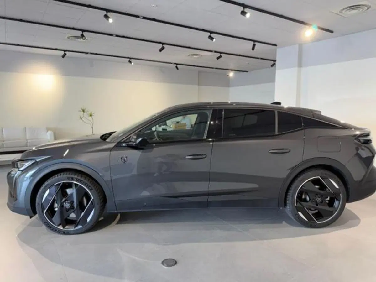 Peugeot 408 usata a Salerno (7)
