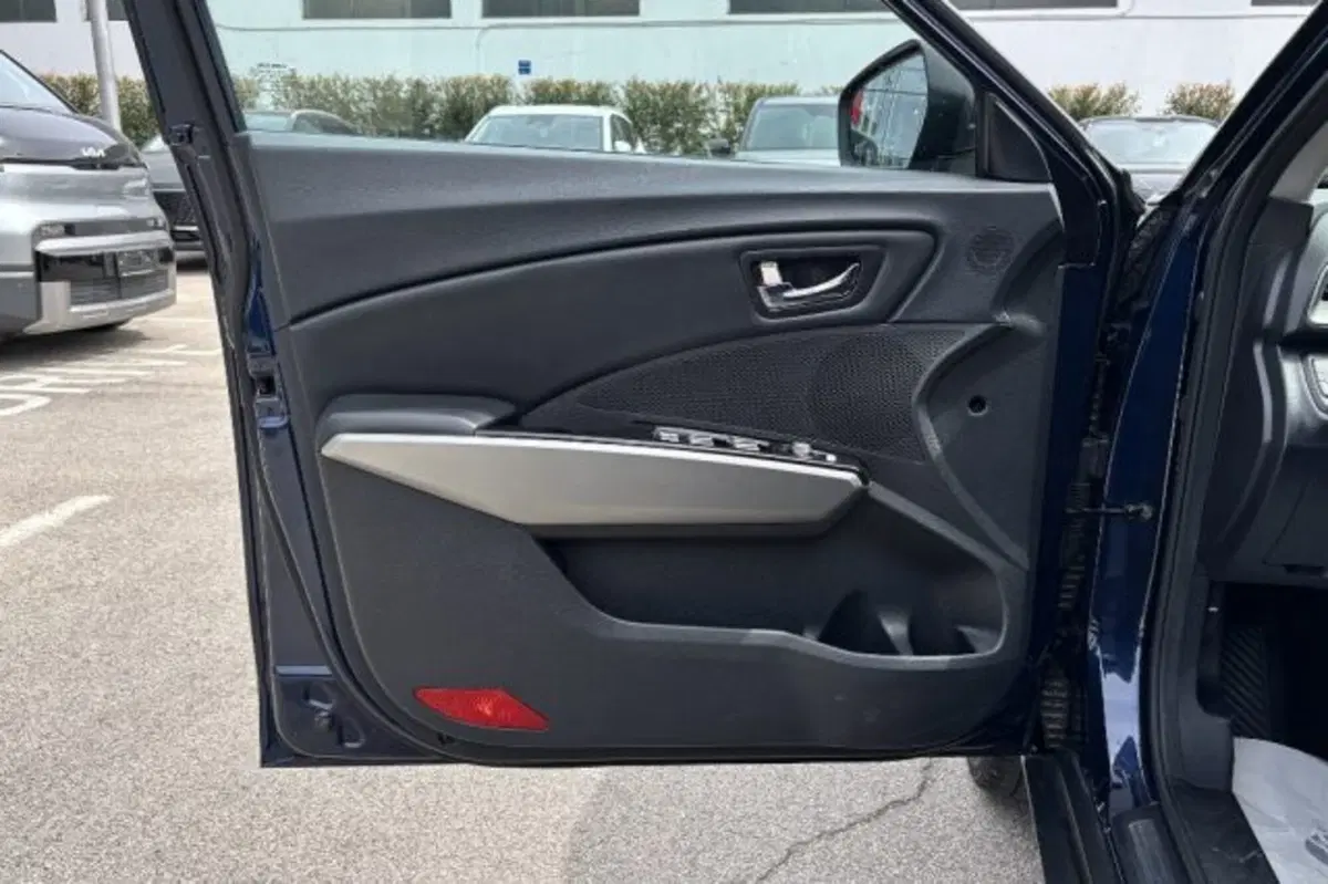 Ssangyong Tivoli usata a Latina (11)