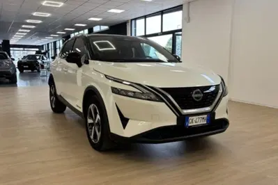 Nissan Qashqai 1.5 e-power N-Connecta 2wd del 2023 usata a Fondi