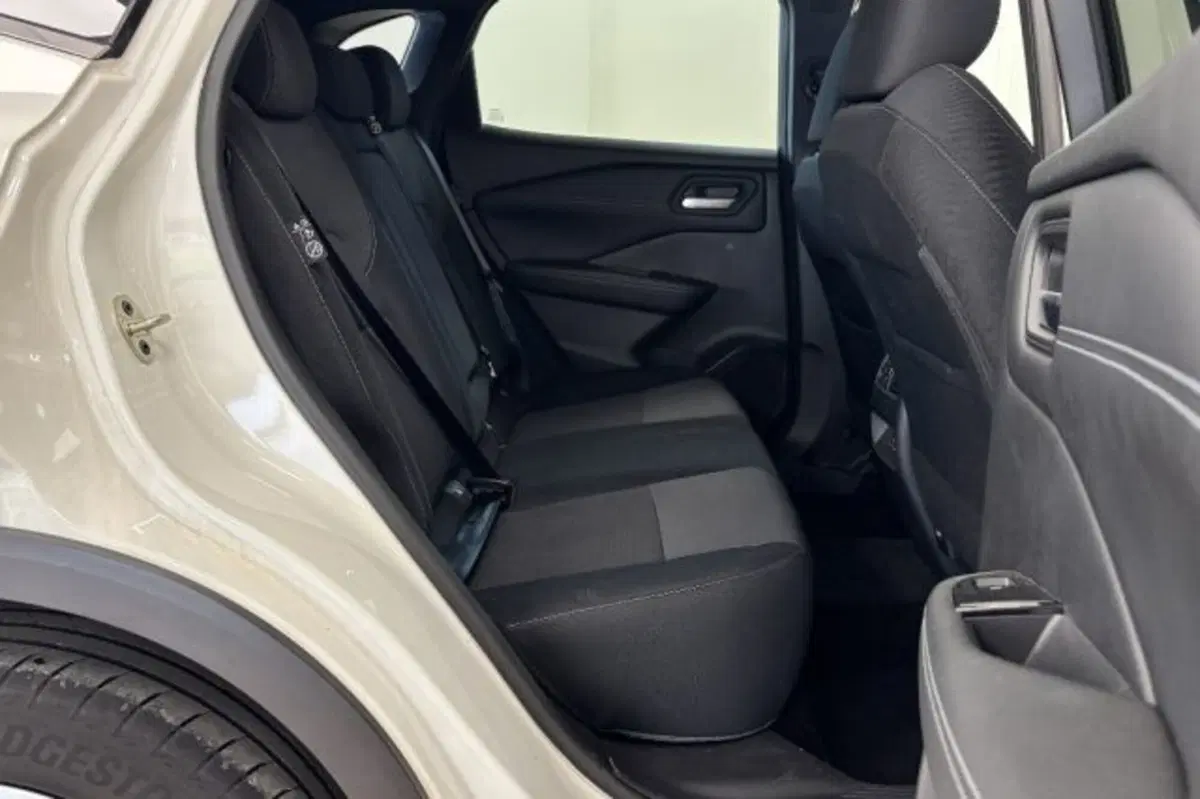 Nissan Qashqai usata a Latina (10)