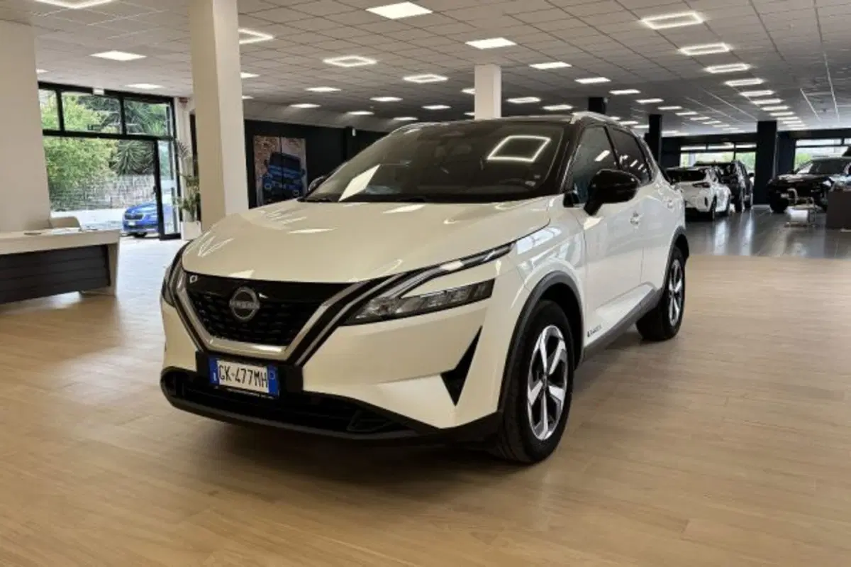 Nissan Qashqai usata a Latina (3)