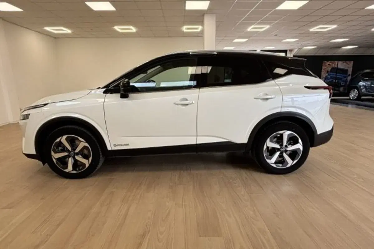 Nissan Qashqai usata a Latina (4)