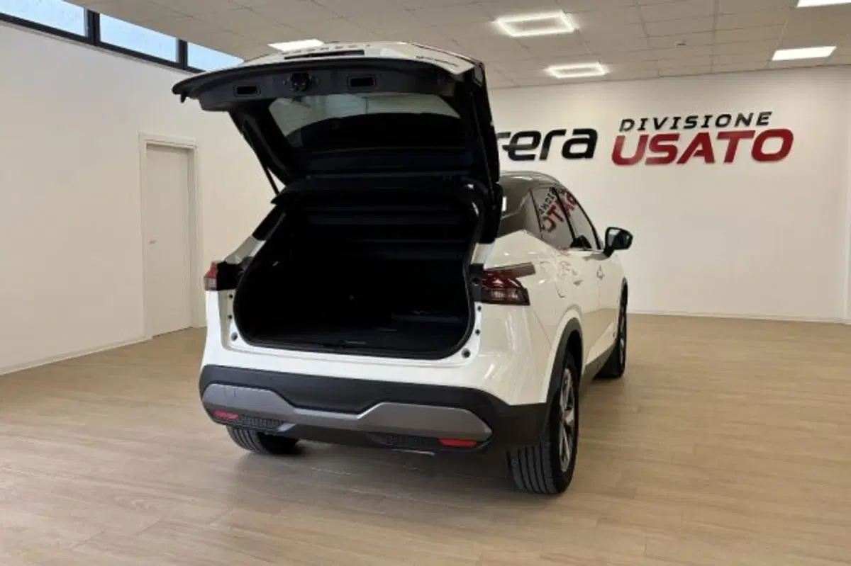 Nissan Qashqai usata a Latina (7)