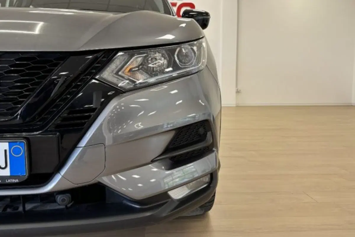 Nissan Qashqai usata a Latina (11)