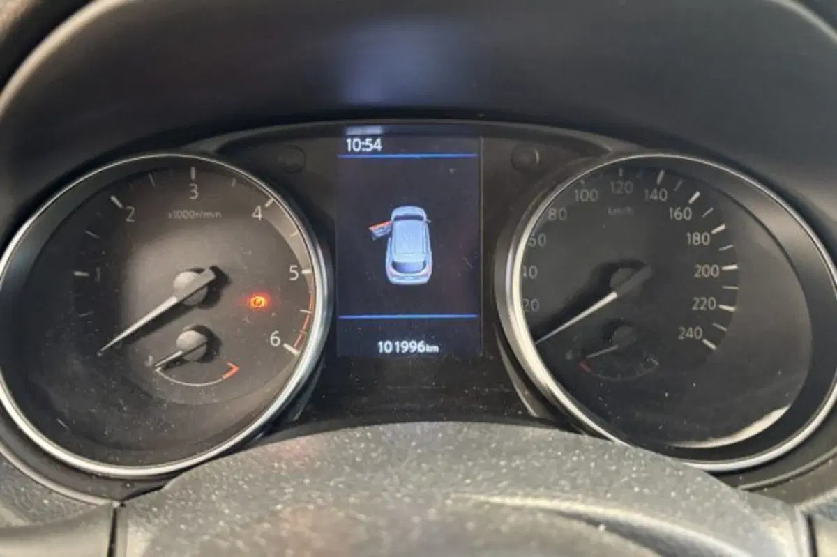 Nissan Qashqai usata a Latina (13)