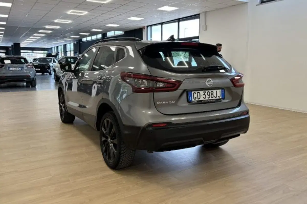 Nissan Qashqai usata a Latina (5)