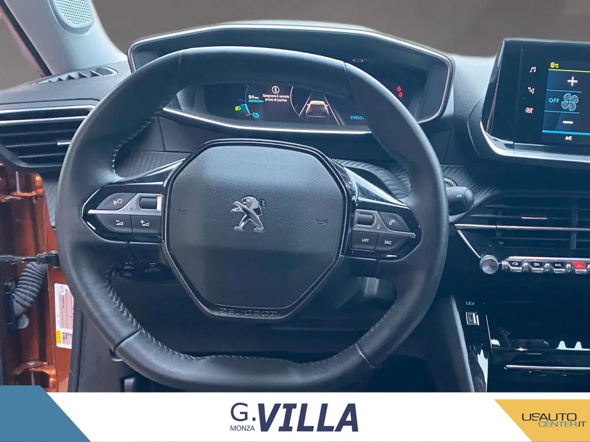Peugeot 2008 usata a Milano (12)