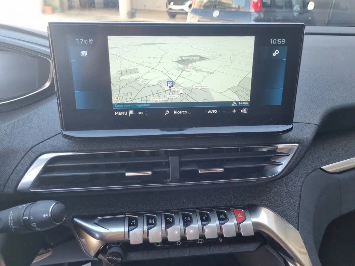 Peugeot 3008 usata a Lecce (20)