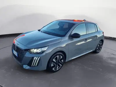 Peugeot 208 PureTech 100 Stop&amp;Start 5 porte Allure del 2025 usata a Surbo