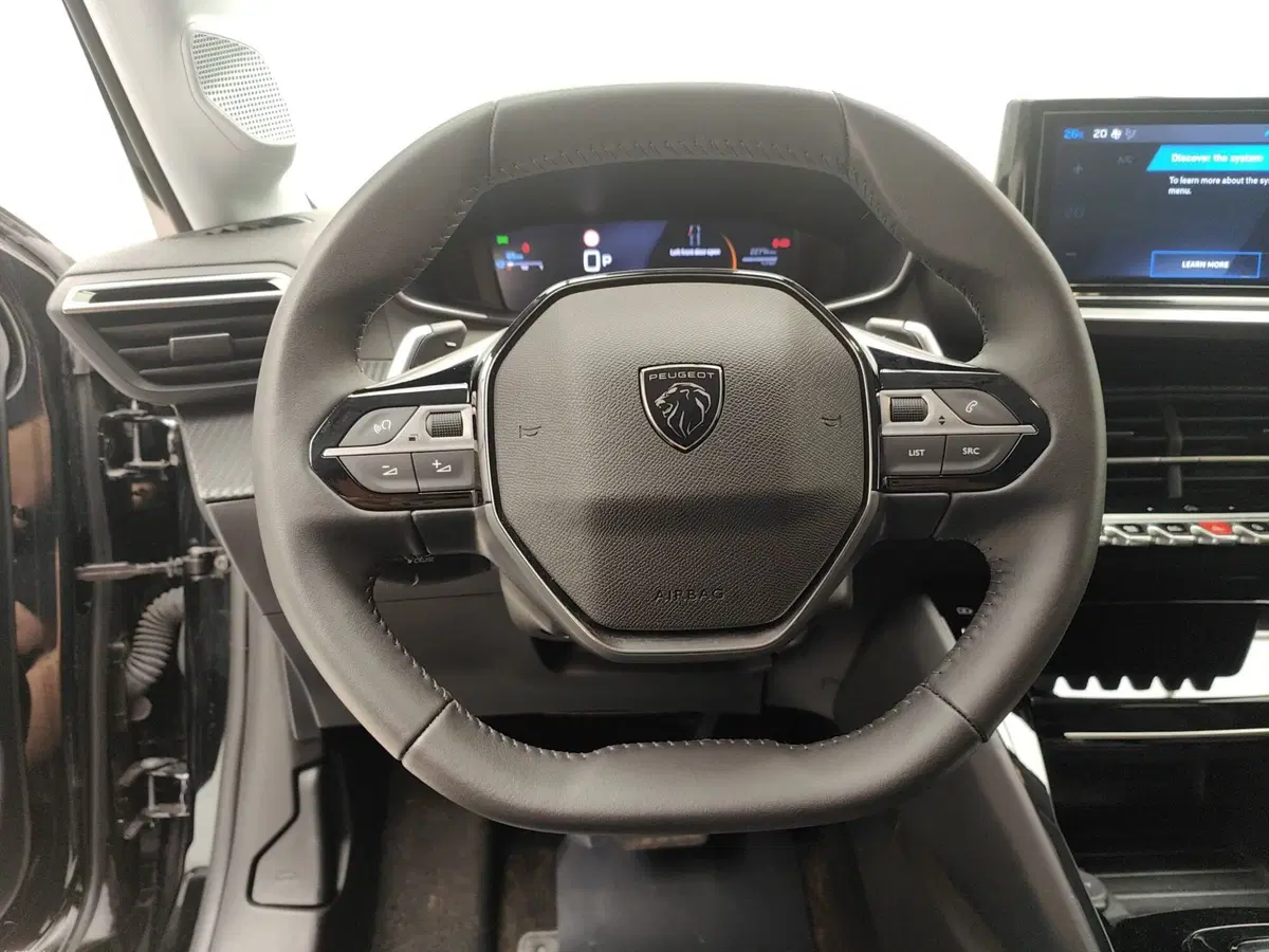 Peugeot 208 usata a Como (16)