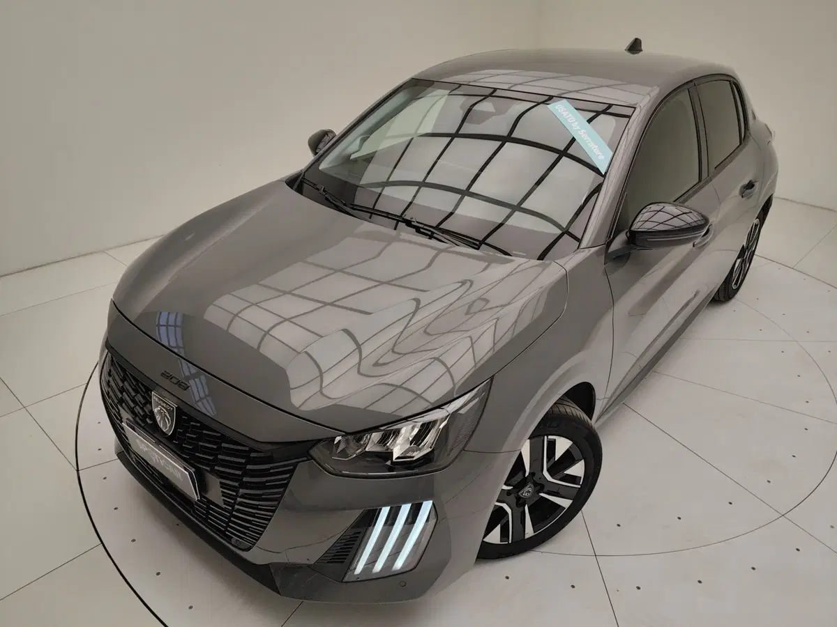 Peugeot 208 usata a Como (14)