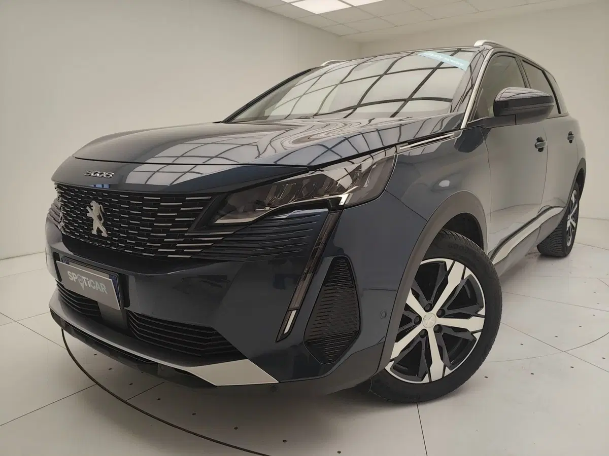 Peugeot 5008 usata a Como